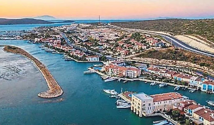 Pensiune Aral Turkuaz Çeşme